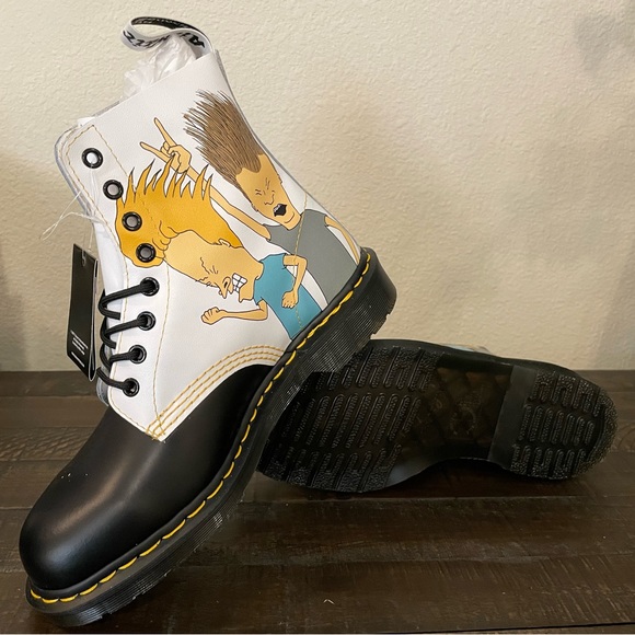 NWT Doc Martens x Beavis and Butthead collaboration (RARE) Men’s 8 / Women’s 9 - Picture 5 of 9